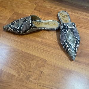 Sam Edelman Mule snake print flats